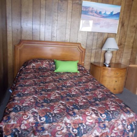 Atomic Inn Beatty Near Death Valley Exterior foto